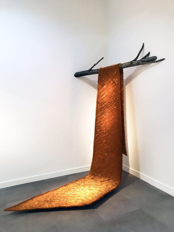 Exposition collective « Tissage, Tressage... quand la sculpture défile à Paris », 2019<br/>© Jeanne Bucher Jaeger