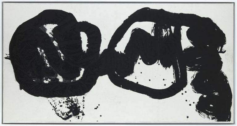 Yang Jiechang, Heaven and Earth in One Stroke - Sun and Moon, 2017-2018<br/>© Jeanne Bucher Jaeger