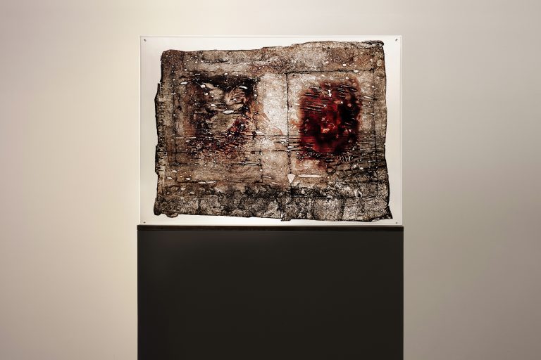 Evi Keller, Matière-Lumière [Stèle], ML-V-20-1030, 2020<br/>© Jeanne Bucher Jaeger