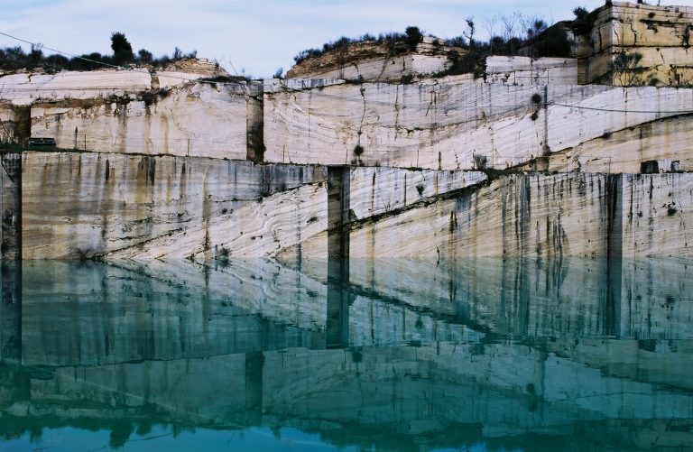 Quarry in Serre Di Rapolano<br/>© Jeanne Bucher Jaeger