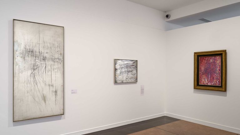 Vue d'exposition « Vieira da Silva, L'œil du Labyrinthe », 2022<br/>© Jeanne Bucher Jaeger