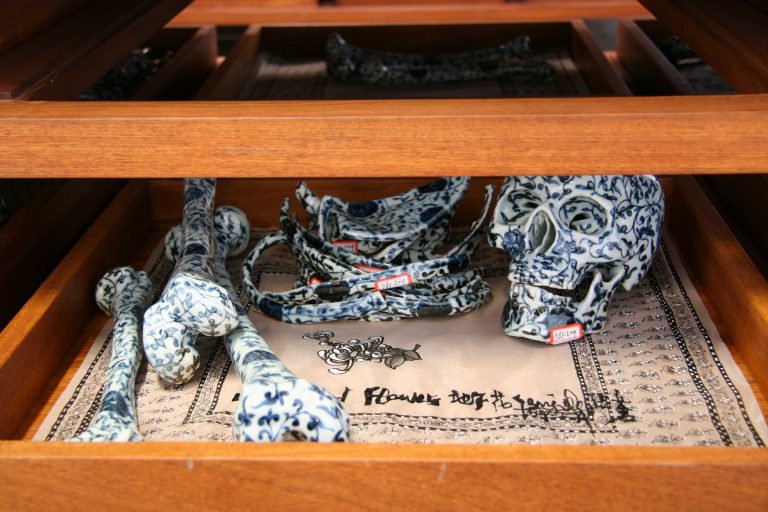 Yang Jiechang, Underground Flowers, 1989-2009<br/>© Jeanne Bucher Jaeger