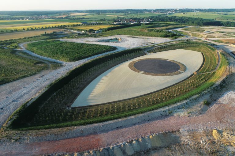 Antoine Grumbach, L'Œil du ciel, produced by ECT in Villeneuve-sous-Dammartin, France © Jeanne Bucher Jaeger