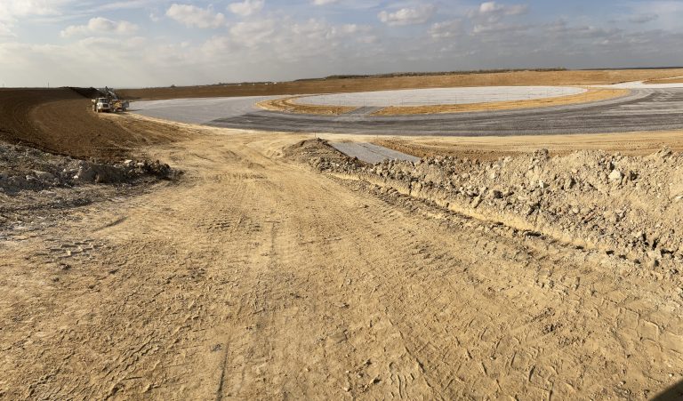Antoine Grumbach, L’Œil du ciel, réalisé par ECT à Villeneuve-sous-Dammartin, France<br/>© Jeanne Bucher Jaeger