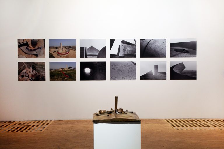 <br/>© Jeanne Bucher Jaeger