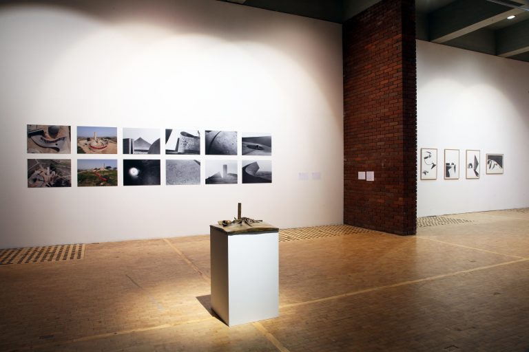 <br/>© Jeanne Bucher Jaeger