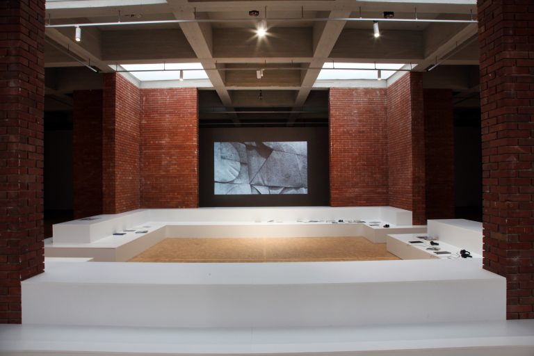 <br/>© Jeanne Bucher Jaeger