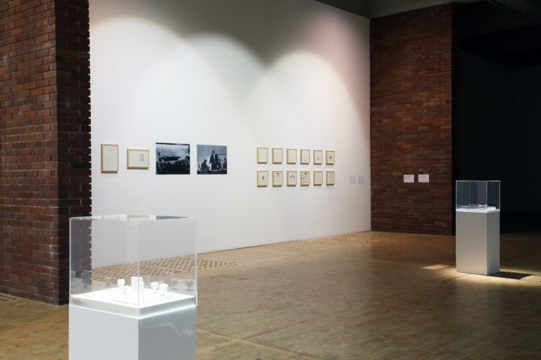 <br/>© Jeanne Bucher Jaeger