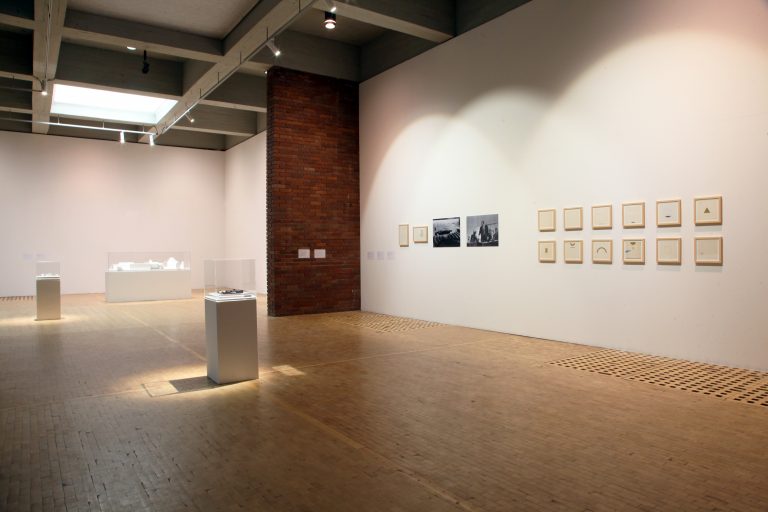 <br/>© Jeanne Bucher Jaeger