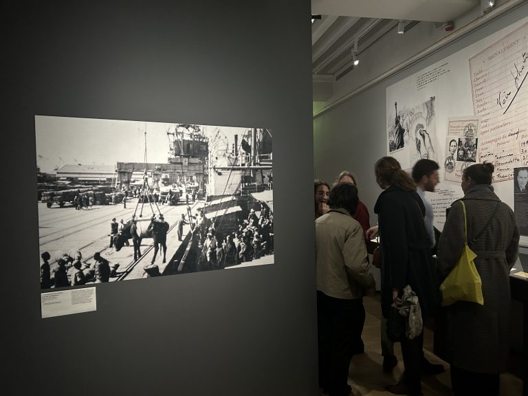 <br/>© Jeanne Bucher Jaeger