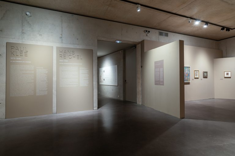 <br/>© Jeanne Bucher Jaeger