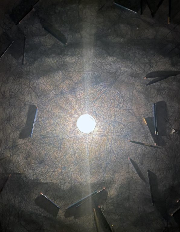 Dessin de lune en cours de réalisation, août 2025<br/>© Jeanne Bucher Jaeger