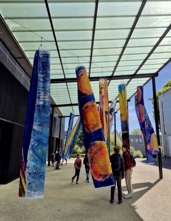 Atelier Genki-nobori, 2026, La Source Garouste<br/>© Jeanne Bucher Jaeger